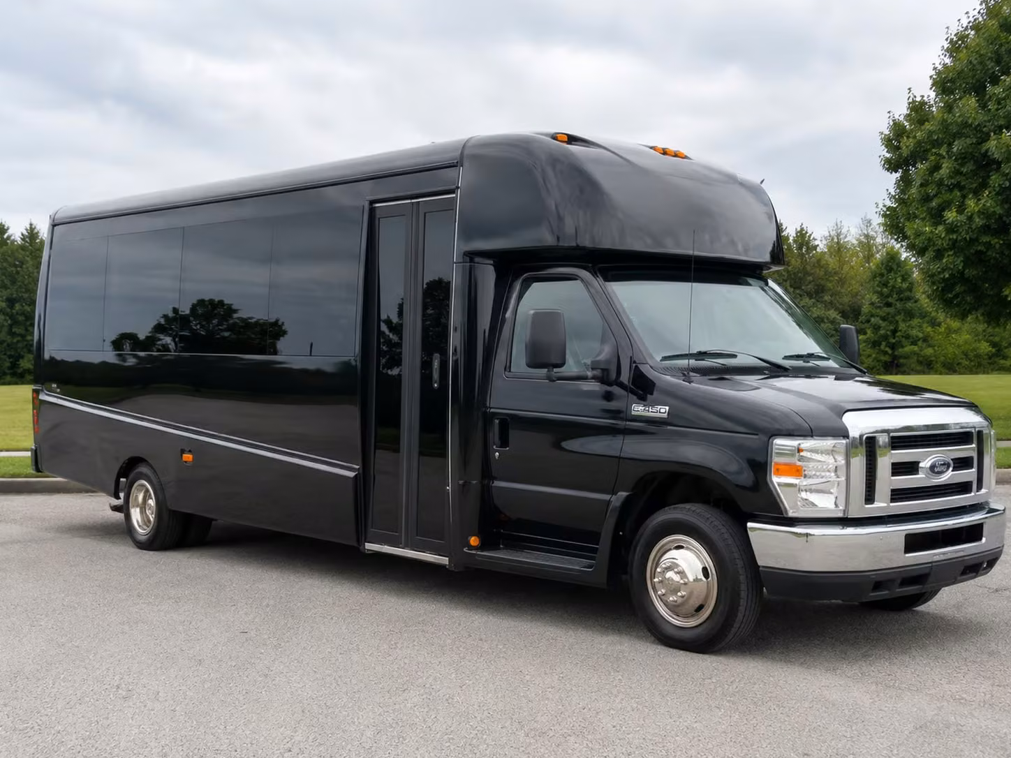 15 passenger minibus