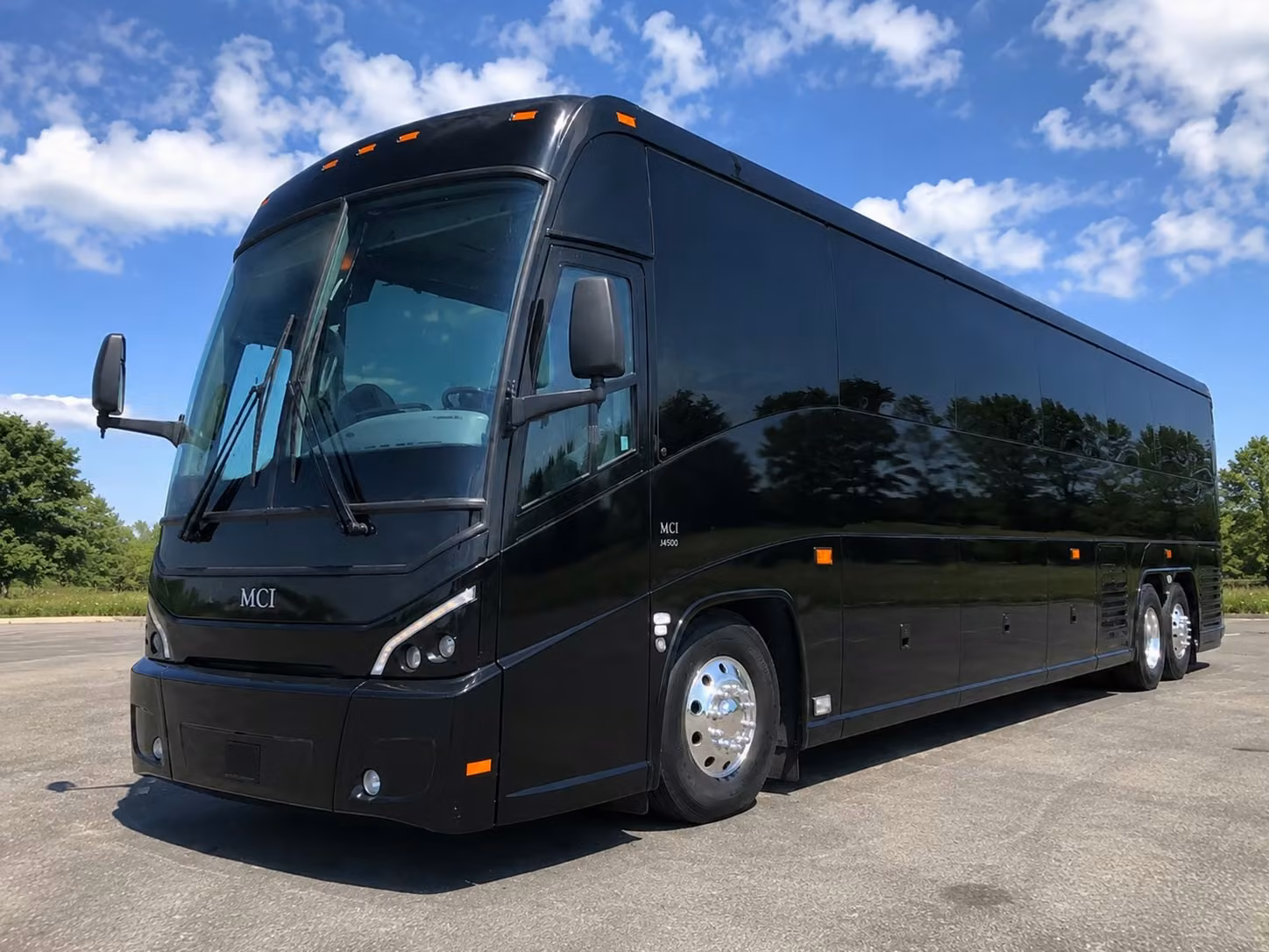 little rock charter bus rentals for history and civic education field trips