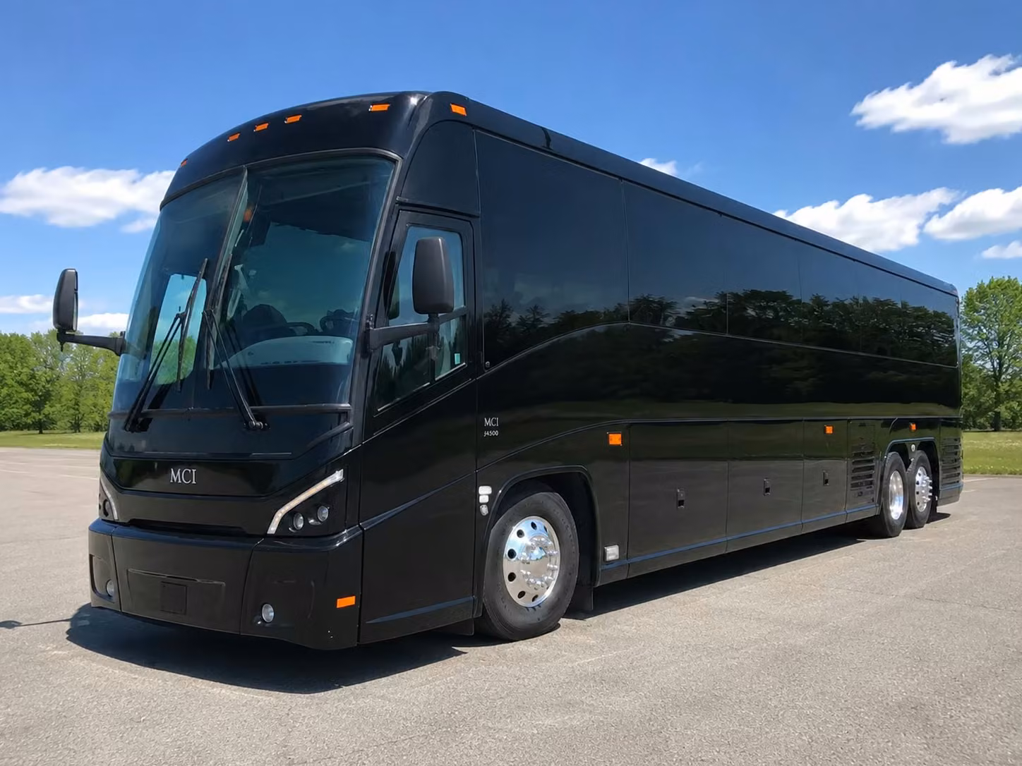 need sports team transportation in little rock littlerockcharterbus com has you covered