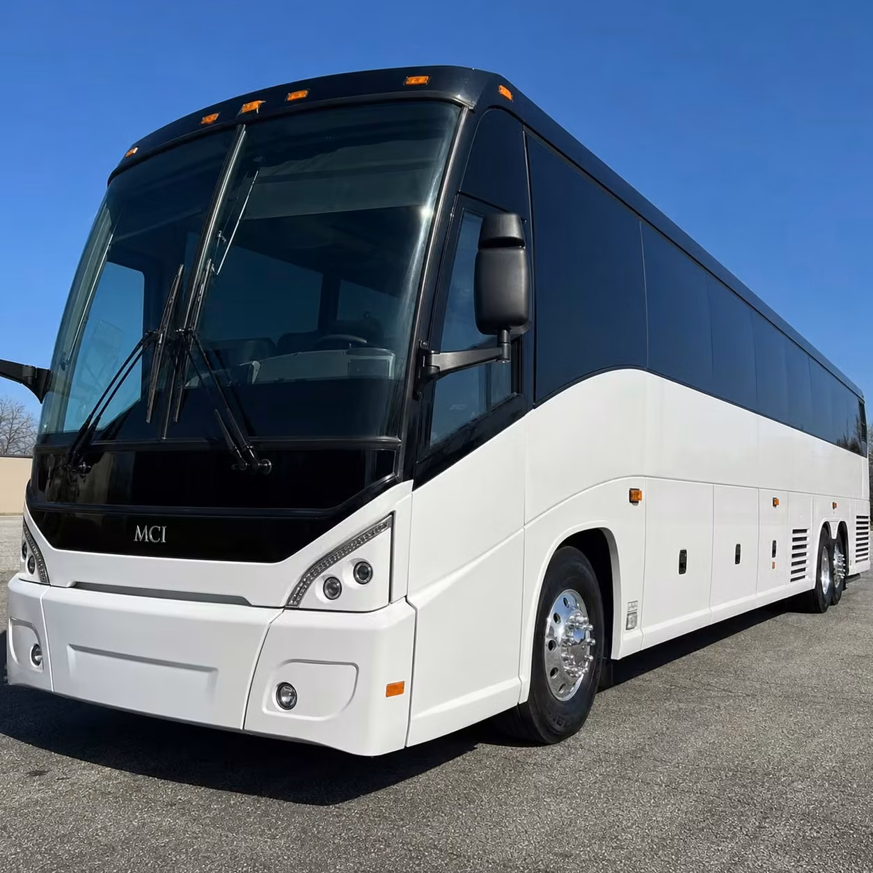 wedding guests and reunion groups deserve smooth airport transportation in little rock